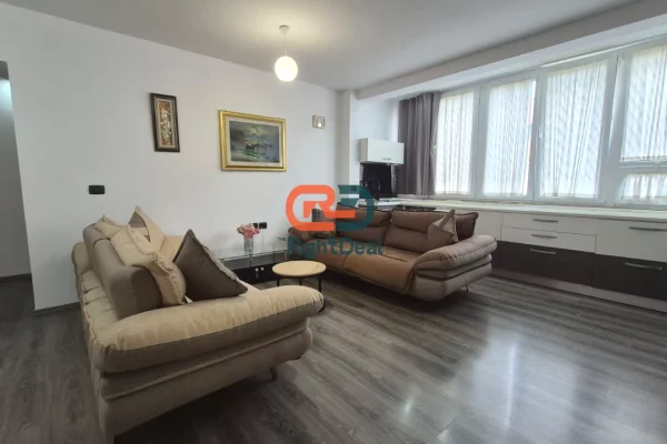 Shtepi ne shitje Apartament ne Tirane, 2+1, Mobilimi Pjeserisht e mobiluar, Pagesa 189,000  Euro.