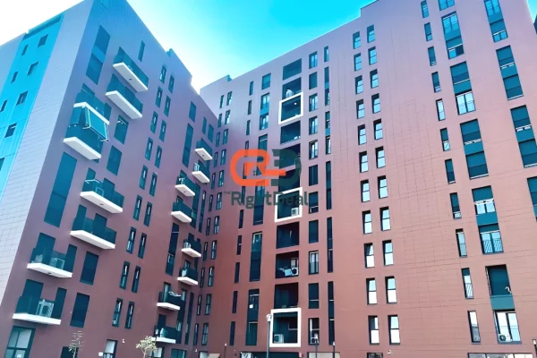 Tek Bulevardi I Ri, Shitet Apartament 2+1+2, Me Planimetri Perfekte !