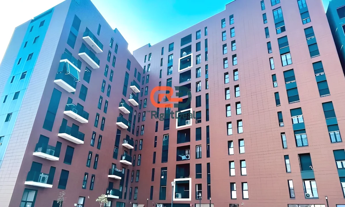 Shtepi ne shitje Apartament ne Tirane, 2+1, Mobilimi Bosh, pa mobiluar, Pagesa 262,000  Euro.