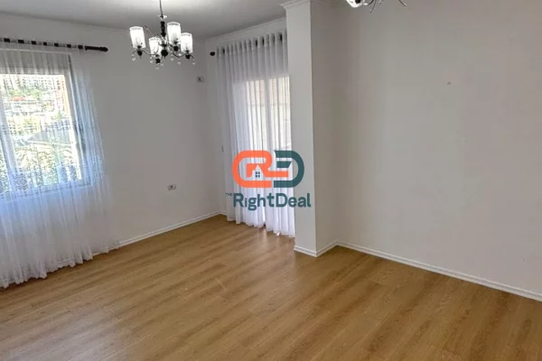 Ne Fresk, Shitet Apartament 2+1, I Sapo Investuar !!!