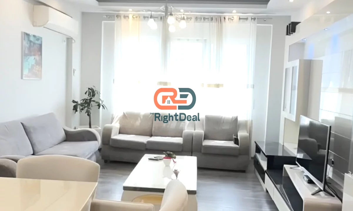 Shtepi ne shitje Apartament ne Tirane, 2+1, Mobilimi Pjeserisht e mobiluar, Pagesa 258,000  Euro.