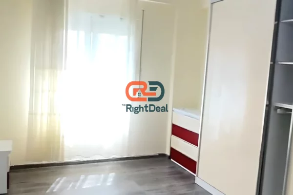 Shtepi ne shitje Apartament ne Tirane, 2+1, Mobilimi Pjeserisht e mobiluar, Pagesa 258,000  Euro.