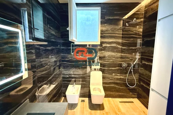 Shtepi ne shitje Apartament ne Tirane, 2+1, Mobilimi E mobiluar, Pagesa 350,000  Euro.