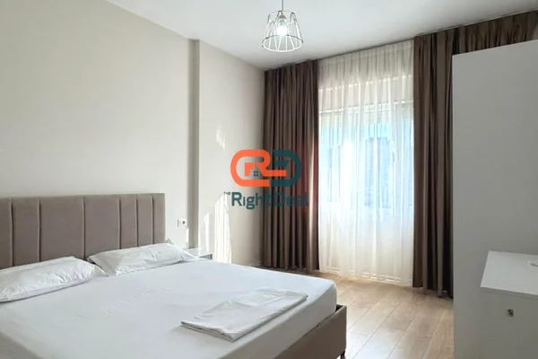 Shtepi me qera Apartament ne Tirane, 2+1, Mobilimi E mobiluar, Pagesa 1,500  Euro.