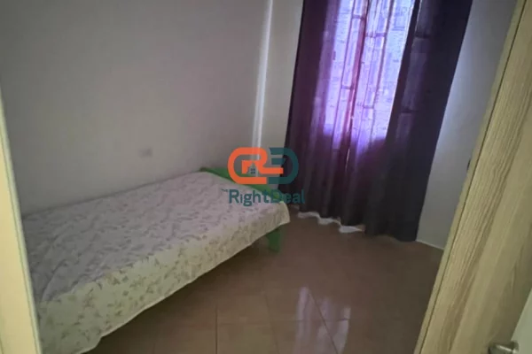 Shtepi ne shitje Apartament ne Tirane, 2+1, Mobilimi E mobiluar, Pagesa 115,000  Euro.
