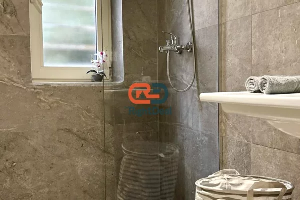 Shtepi me qera Apartament ne Tirane, 1+1, Mobilimi E mobiluar, Pagesa 600  Euro.