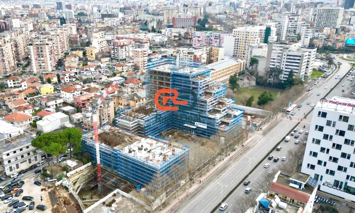Shtepi ne shitje Apartament ne Tirane, Garsoniere, Mobilimi Bosh, pa mobiluar, Pagesa 146,600  Euro.