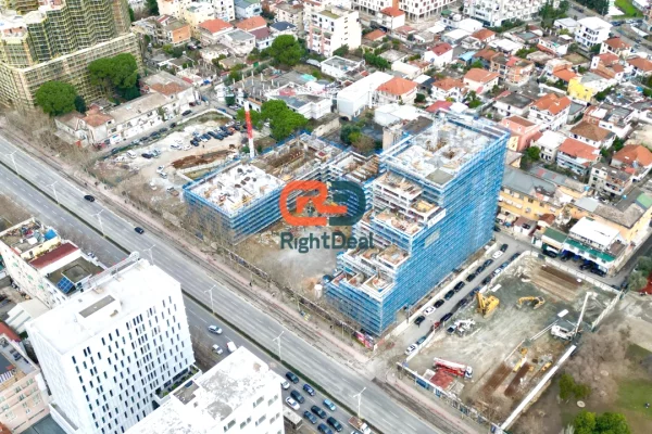 Shtepi ne shitje Apartament ne Tirane, Garsoniere, Mobilimi Bosh, pa mobiluar, Pagesa 146,600  Euro.