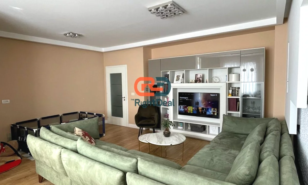 Shtepi me qera Apartament ne Tirane, 2+1, Mobilimi E mobiluar, Pagesa 1,000  Euro.