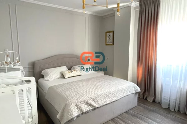 Shtepi me qera Apartament ne Tirane, 2+1, Mobilimi E mobiluar, Pagesa 1,000  Euro.