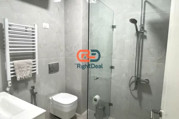 Shtepi me qera Apartament ne Tirane, 2+1, Mobilimi E mobiluar, Pagesa 1,000  Euro.