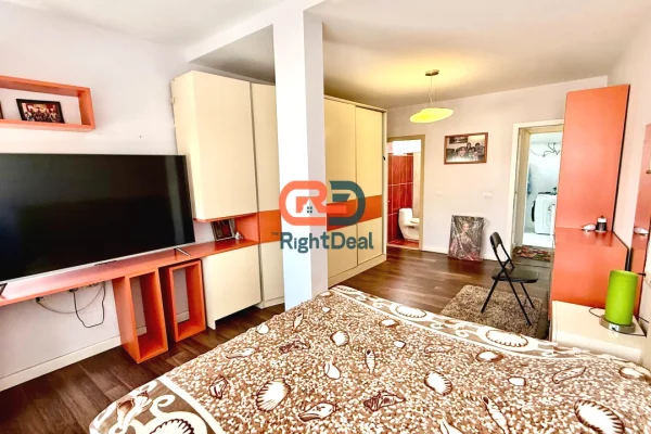 Shtepi ne shitje Apartament ne Tirane, 2+1, Mobilimi E mobiluar, Pagesa 380,000  Euro.