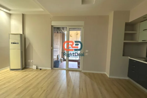 Shtepi ne shitje Apartament ne Tirane, 2+1, Mobilimi Bosh, pa mobiluar, Pagesa 205,000  Euro.