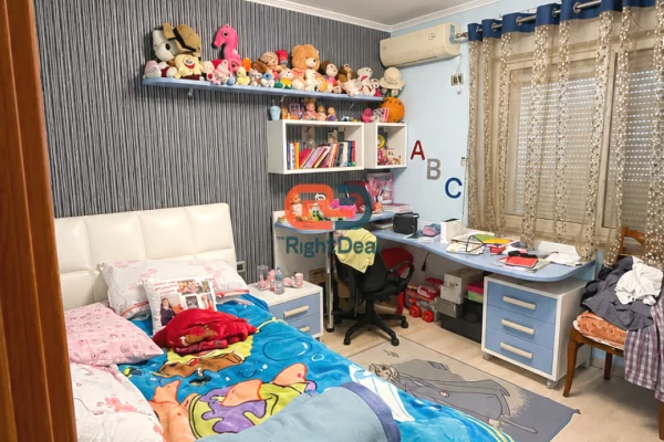 Shtepi ne shitje Apartament ne Tirane, 2+1, Mobilimi E mobiluar, Pagesa 158,000  Euro.