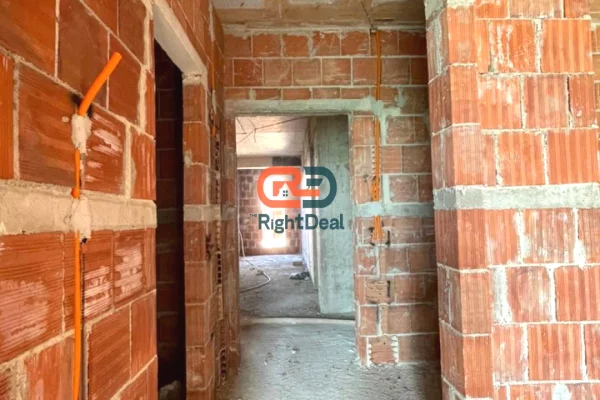 Apartment for sale in Tirana 1+1, Emty