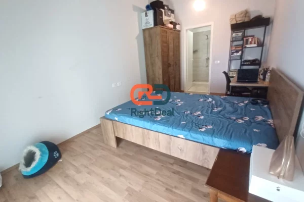 Shtepi ne shitje Apartament ne Tirane, 3+1, Mobilimi Pjeserisht e mobiluar, Pagesa 250,000  Euro.
