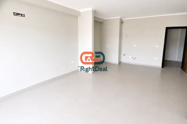 Shtepi ne shitje Apartament ne Tirane, 2+1, Mobilimi Bosh, pa mobiluar, Pagesa 193,000  Euro.