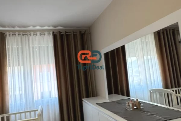 Shtepi me qera Apartament ne Tirane, 2+1, Mobilimi E mobiluar, Pagesa 850  Euro.