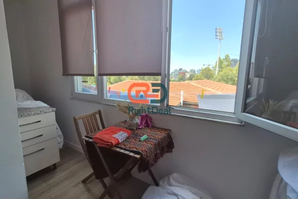 Shtepi ne shitje Apartament ne Tirane, 2+1, Mobilimi E mobiluar, Pagesa 240,000  Euro.