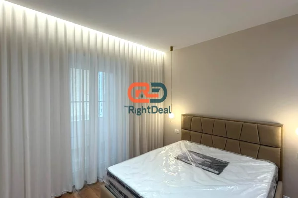 Shtepi ne shitje Apartament ne Tirane, 1+1, Mobilimi Pjeserisht e mobiluar, Pagesa 159,000  Euro.