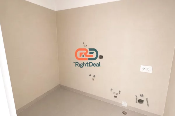 Shtepi ne shitje Apartament ne Tirane, 2+1, Mobilimi Bosh, pa mobiluar, Pagesa 125,000  Euro.