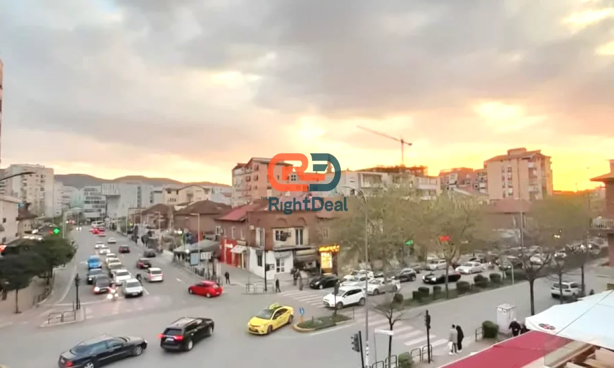 Shtepi ne shitje Apartament ne Tirane, 1+1, Mobilimi Bosh, pa mobiluar, Pagesa 159,000  Euro.