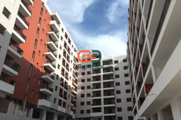 Shtepi ne shitje Apartament ne Tirane, 2+1, Mobilimi Bosh, pa mobiluar, Pagesa 122,000  Euro.