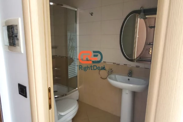 Shtepi ne shitje Apartament ne Tirane, 2+1, Mobilimi Bosh, pa mobiluar, Pagesa 360,000  Euro.