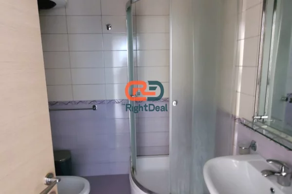Shtepi ne shitje Apartament ne Tirane, 2+1, Mobilimi Bosh, pa mobiluar, Pagesa 360,000  Euro.