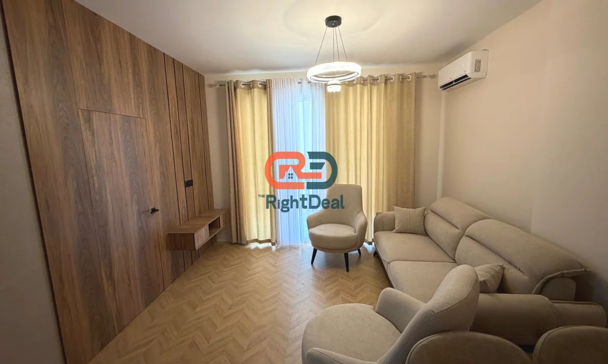 Shtepi ne shitje Apartament ne Tirane, 2+1, Mobilimi E mobiluar, Pagesa 210,000  Euro.