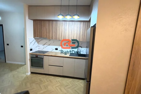 Shtepi ne shitje Apartament ne Tirane, 2+1, Mobilimi E mobiluar, Pagesa 210,000  Euro.