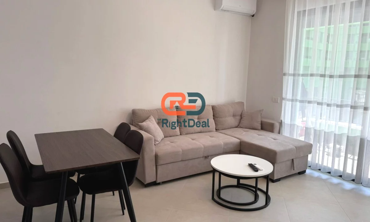 Shtepi me qera Apartament ne Tirane, 2+1, Mobilimi E mobiluar, Pagesa 600  Euro.