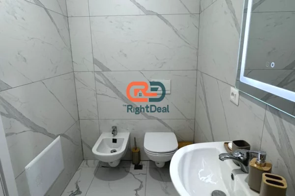 Shtepi me qera Apartament ne Tirane, 2+1, Mobilimi E mobiluar, Pagesa 600  Euro.