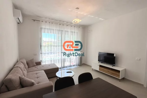 Shtepi me qera Apartament ne Tirane, 2+1, Mobilimi E mobiluar, Pagesa 600  Euro.