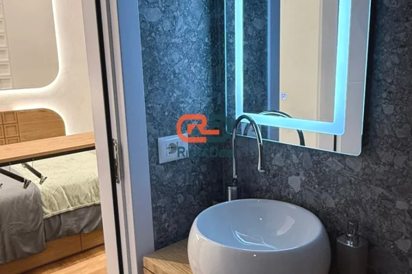 Shtepi ne shitje Apartament ne Tirane, Garsoniere, Mobilimi E mobiluar, Pagesa 95,000  Euro.