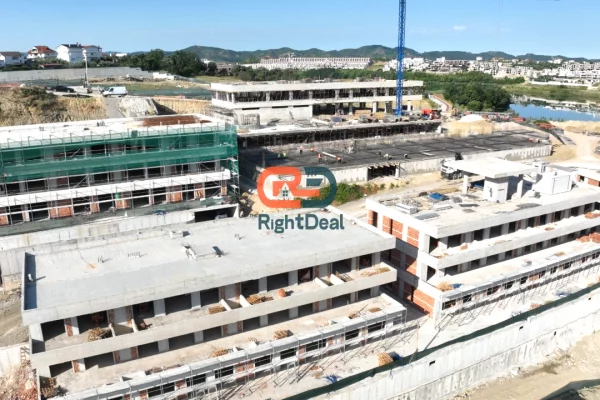 Shtepi ne shitje Apartament ne Tirane, 1+1, Mobilimi Bosh, pa mobiluar, Pagesa 194,000  Euro.