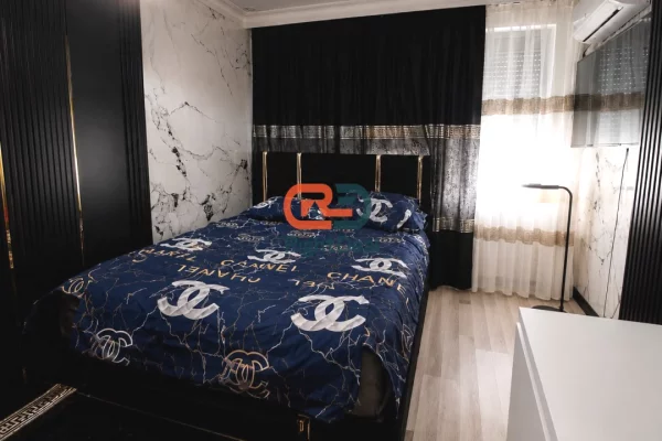 Shtepi ne shitje Apartament ne Tirane, 1+1, Mobilimi E mobiluar, Pagesa 250,000  Euro.
