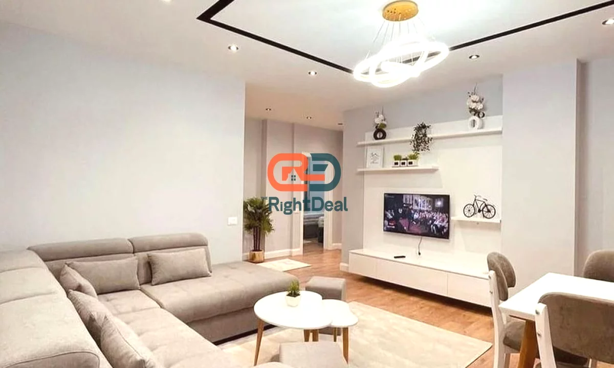 Shtepi me qera Apartament ne Tirane, 2+1, Mobilimi E mobiluar, Pagesa 780  Euro.