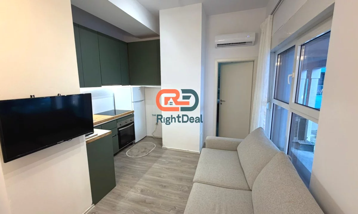 Shtepi ne shitje Apartament ne Tirane, Garsoniere, Mobilimi Bosh, pa mobiluar, Pagesa 81,000  Euro.