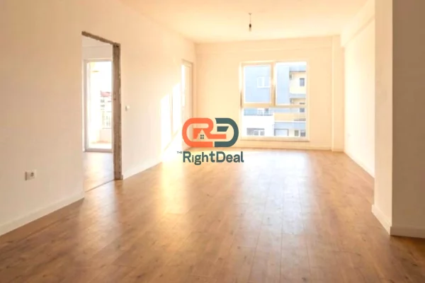 Ne Laprake, Tek Kompleksi Aura, Shitet Apartament 2+1 Me Investim Ekstra!