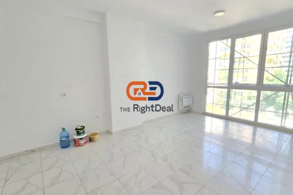 Shtepi me qera Apartament ne Tirane, 3+1, Mobilimi Bosh, pa mobiluar, Pagesa 1,000  Euro.