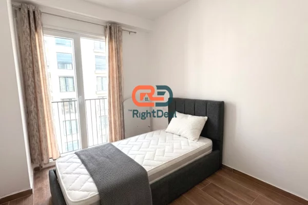Shtepi ne shitje Apartament ne Tirane, 2+1, Mobilimi E mobiluar, Pagesa 147,000  Euro.