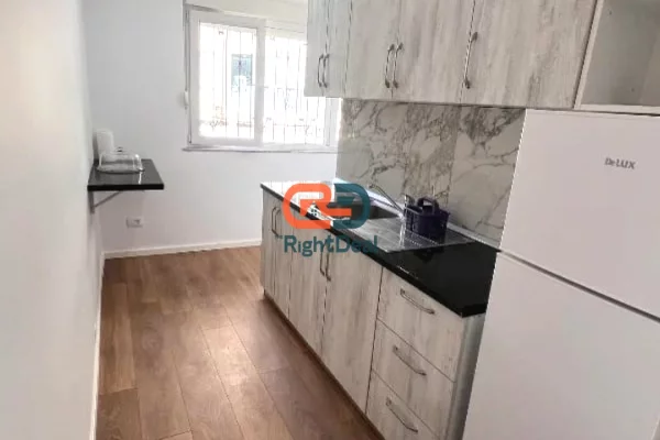 Shtepi ne shitje Apartament ne Tirane, 1+1, Mobilimi E mobiluar, Pagesa 129,000  Euro.