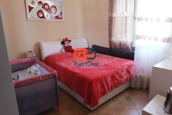 Shtepi ne shitje Apartament ne Vlore, 2+1, Mobilimi E mobiluar, Pagesa 312,000  Euro.
