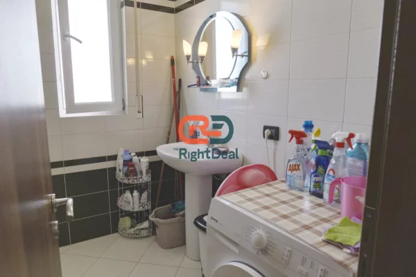 Shtepi ne shitje Apartament ne Vlore, 2+1, Mobilimi E mobiluar, Pagesa 312,000  Euro.