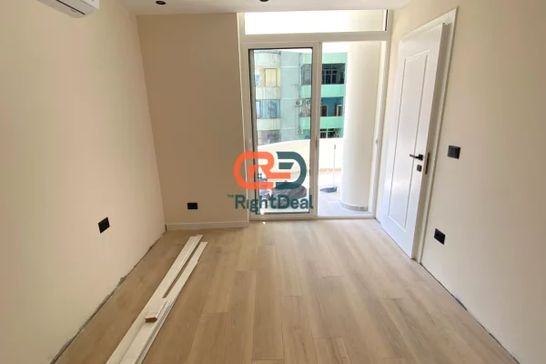 House for Sale Apartment in Tirana, 1+1, Furniture Emty, Payment 150,000  Euro.