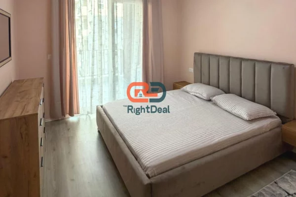 Shtepi ne shitje Apartament ne Tirane, 1+1, Mobilimi E mobiluar, Pagesa 135,000  Euro.