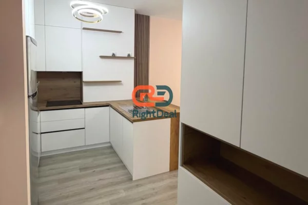 Shtepi ne shitje Apartament ne Tirane, 1+1, Mobilimi E mobiluar, Pagesa 135,000  Euro.