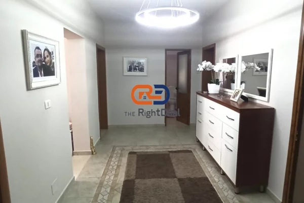 Shtepi ne shitje Vila Luksoze ne Tirane, 4+1, Mobilimi E mobiluar, Pagesa 325,000  Euro.