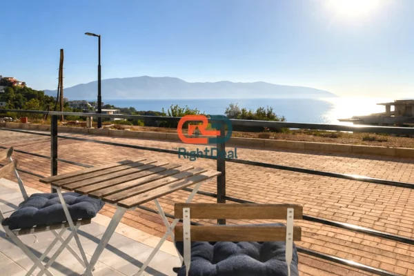 Shtepi ne shitje Apartament ne Vlore, Garsoniere, Mobilimi E mobiluar, Pagesa 245,000  Euro.